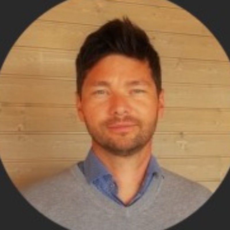 Porträt von Bastian Blanz, Geschäftsführer von VARDEN-Consulting